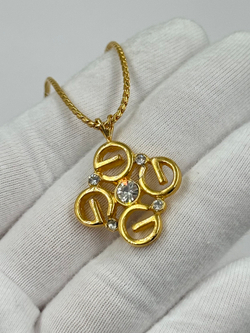 Кулон лого Givenchy