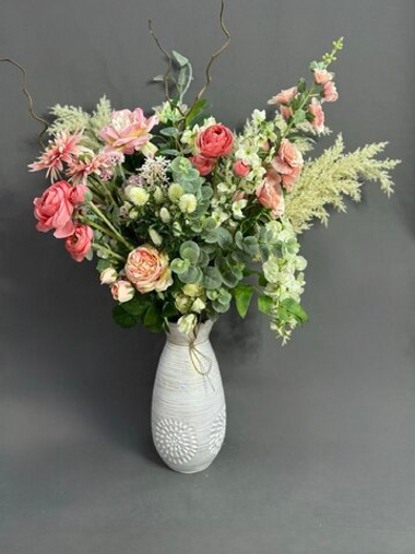 Ваза интерьерная с искусственными цветами