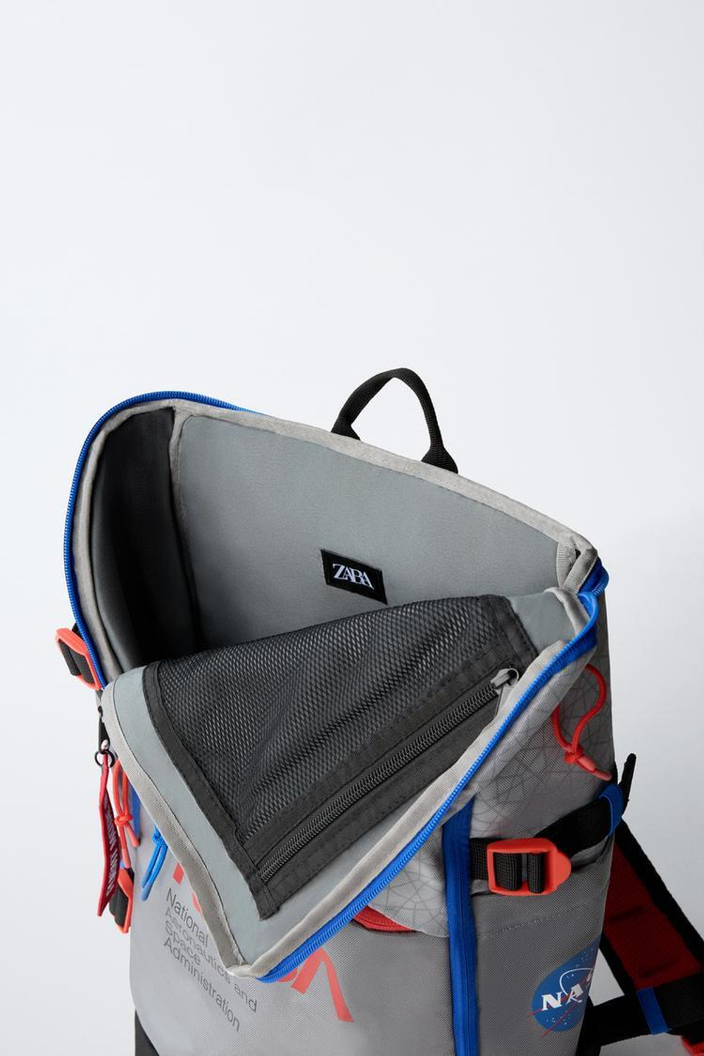 ZARA РЮКЗАК С ПРИНТОМ ©NOA, СЕРЕБРИСТЫЙ