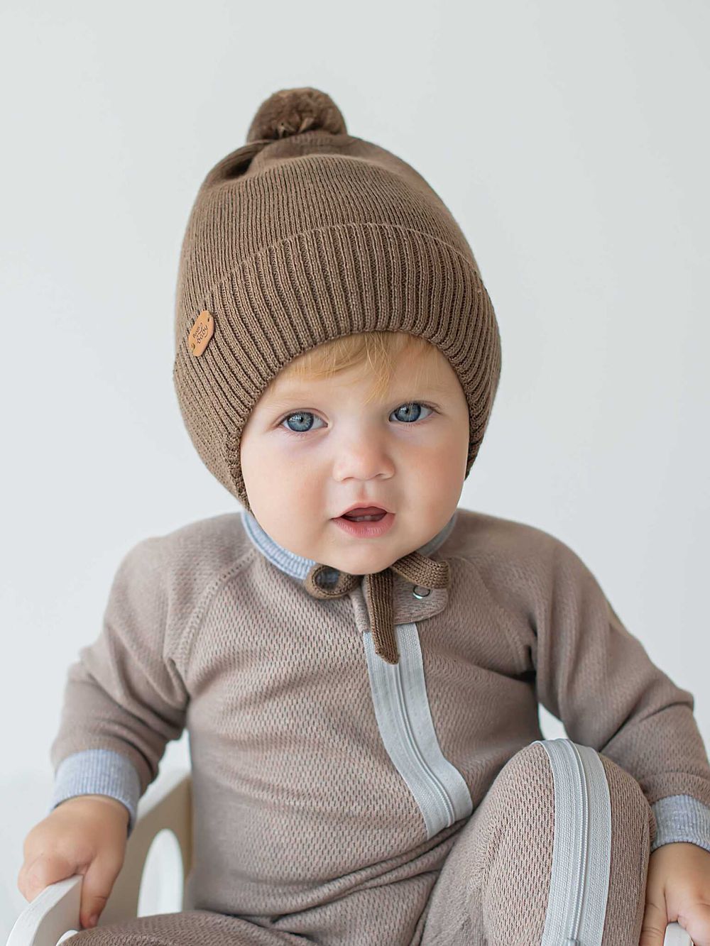 Шапка из смесовой шерсти утепленная "Мокко" на завязках 0+