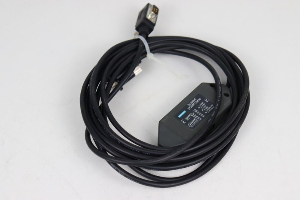 SIEMENS 6ES7 901-3BF21-0XA0