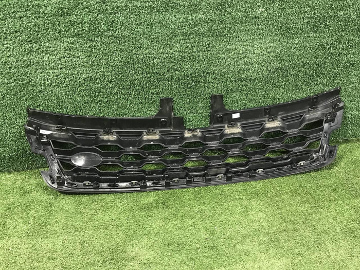 Решетка радиатора Range Rover Evoque 2 (2018-2024)