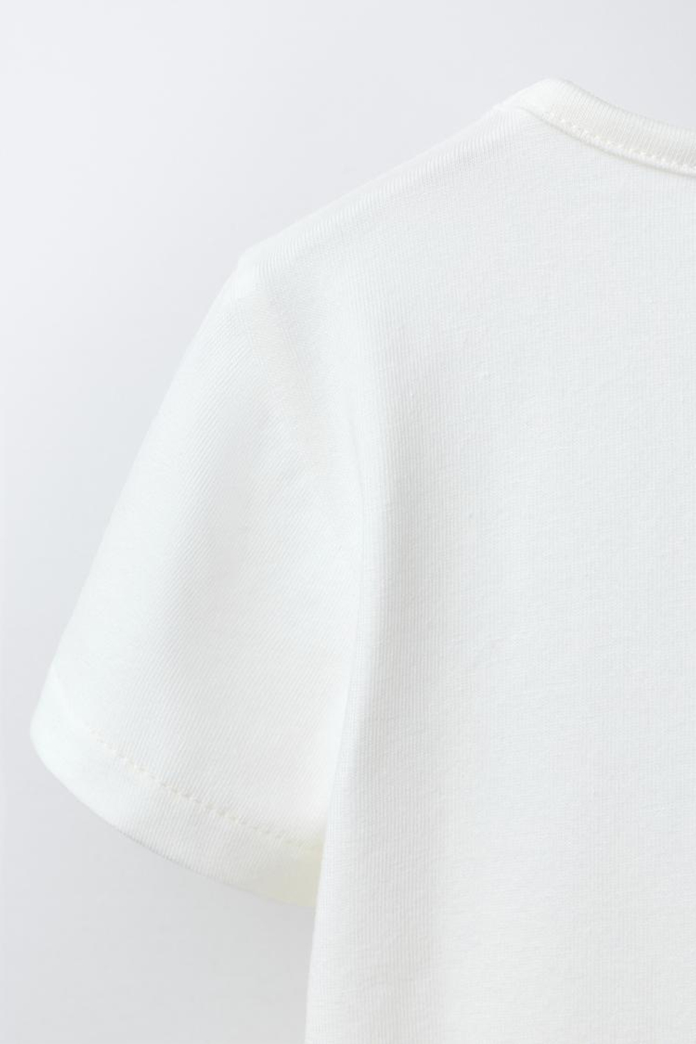 ZARA ФУТБОЛКА С СЕРДЕЧКОМ, ЖЕЛТОВАТО-БЕЛЫЙ