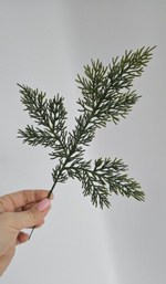 Ветка туи одиночная / Арт 5159