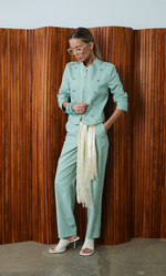 Костюм из вискозы с наполеоновским жакетом