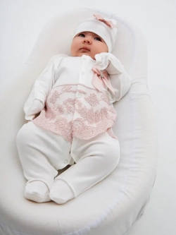 Комбинезон на выписку для новорожденного