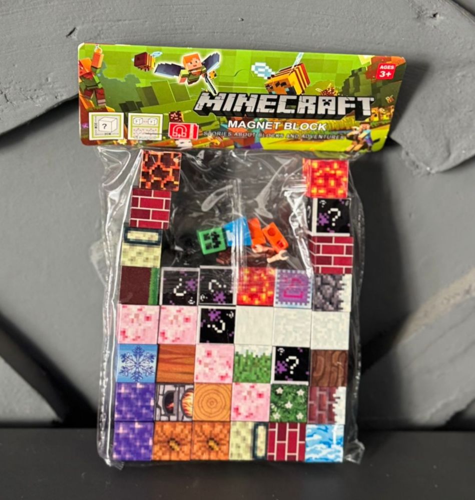 Конструктор магнитный "Minecraft" 36 деталей Конструктор магнитный "Minecraft" 36 деталей