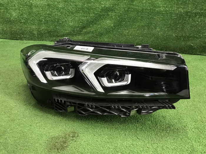 Фара правая BMW 3er G20 (2022-н.в.) LED (В сборе)