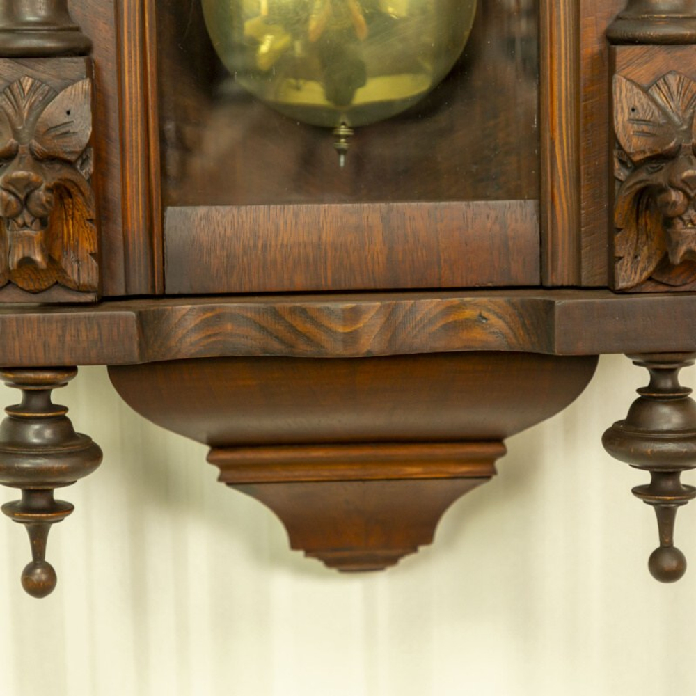 Настенные часы поставщика царского двора