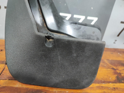 Брызговик задний левый Volkswagen Tiguan 2 16-нв Б/У Оригинал 5NA075101