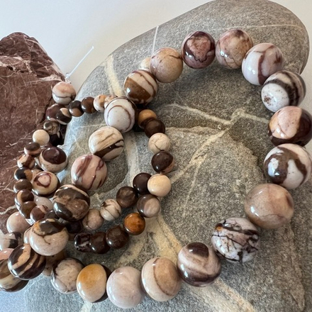 Яшма зебровая. Камни для изделий на заказ. Цена зависит от вида заказанного изделия