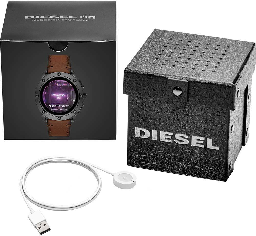 Умные наручные часы Diesel DZT2032 с хронографом