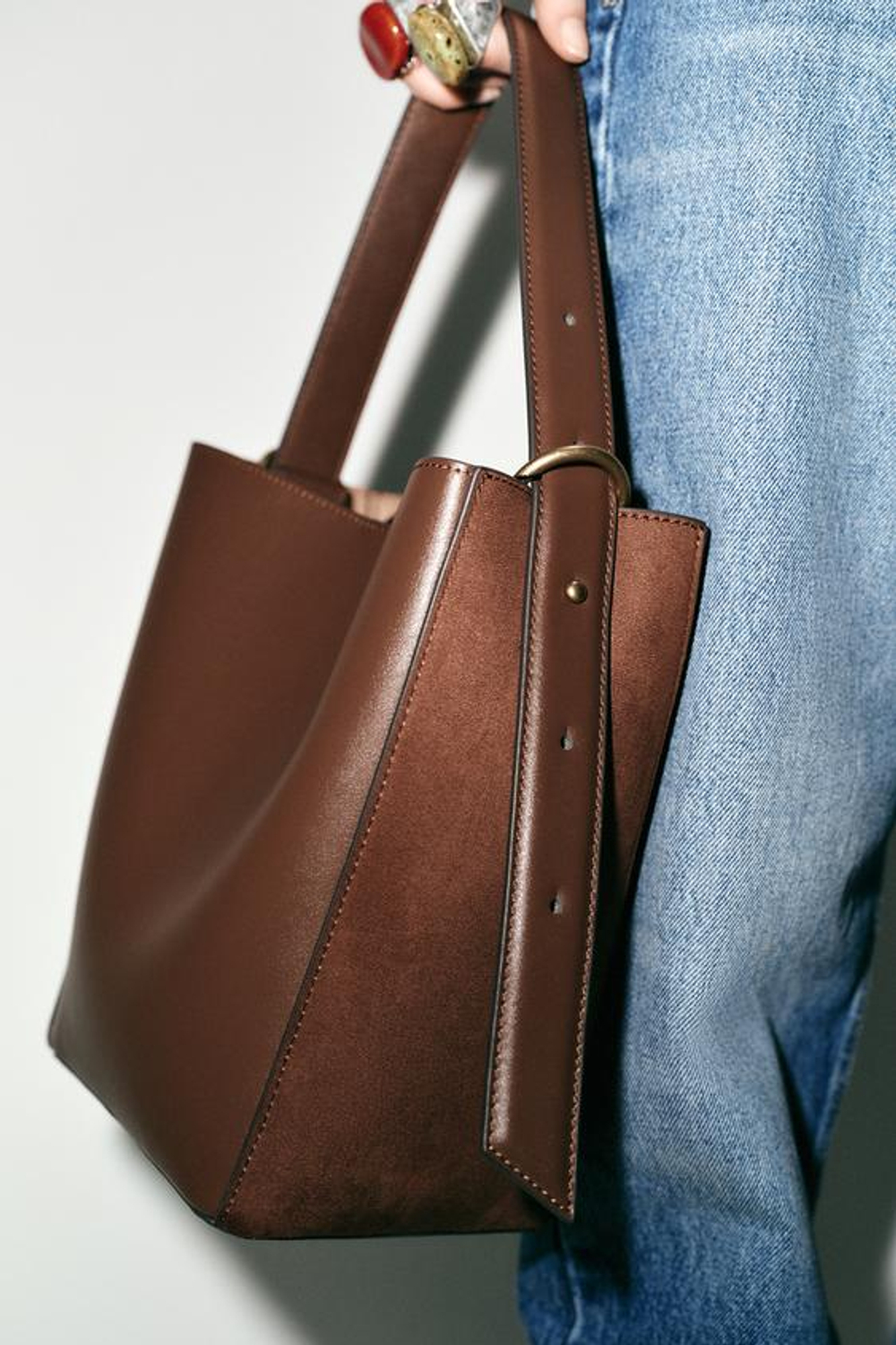 ZARA КОМБИНИРОВАННАЯ СУМКА-МЕШОК, КОРИЧНЕВЫЙ