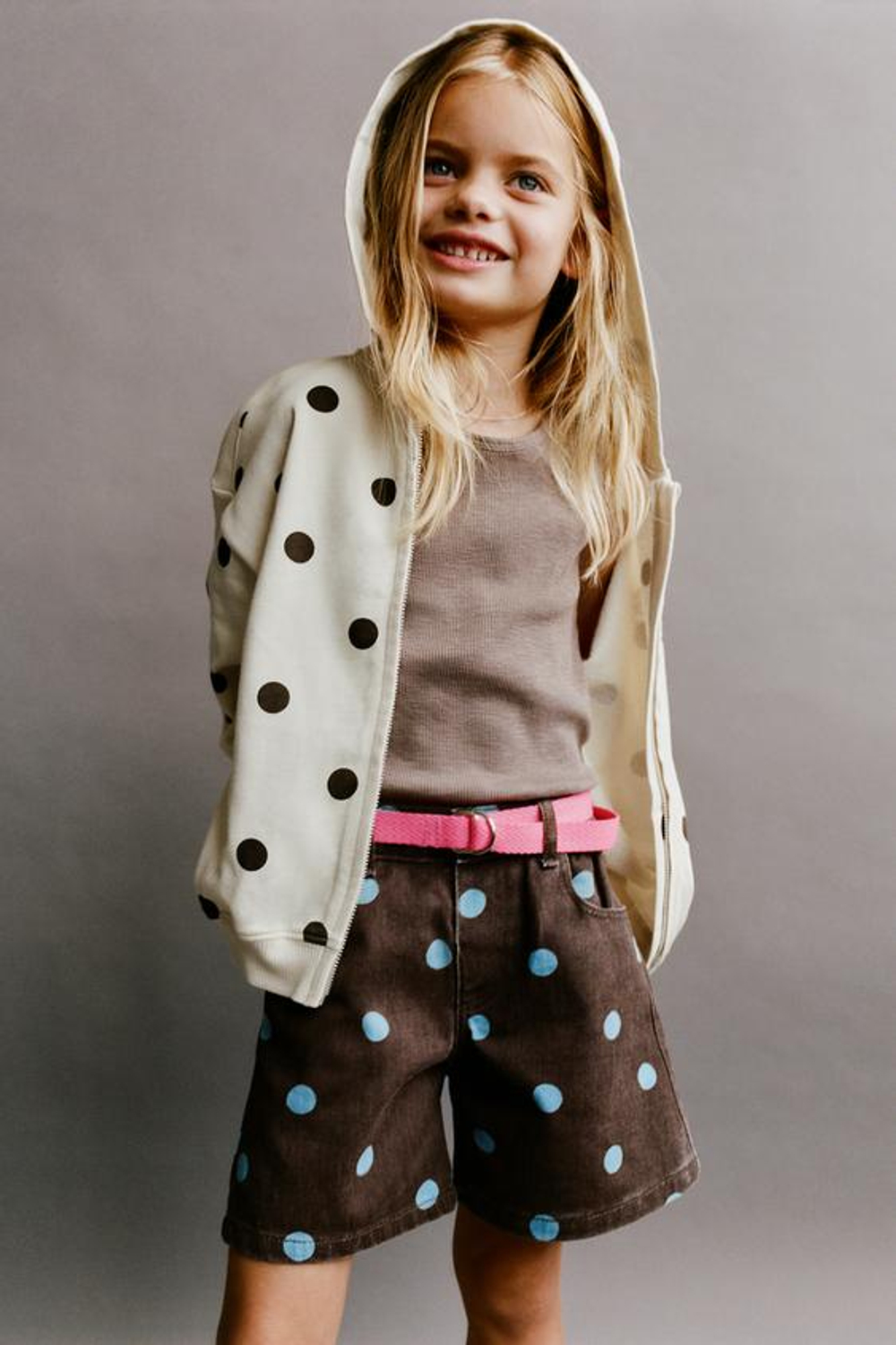 ZARA ХУДИ В ГОРОШЕК PIPPI CALZASLARGAS © ASTRID LINDGREN COMPANY, ЭКРЮ