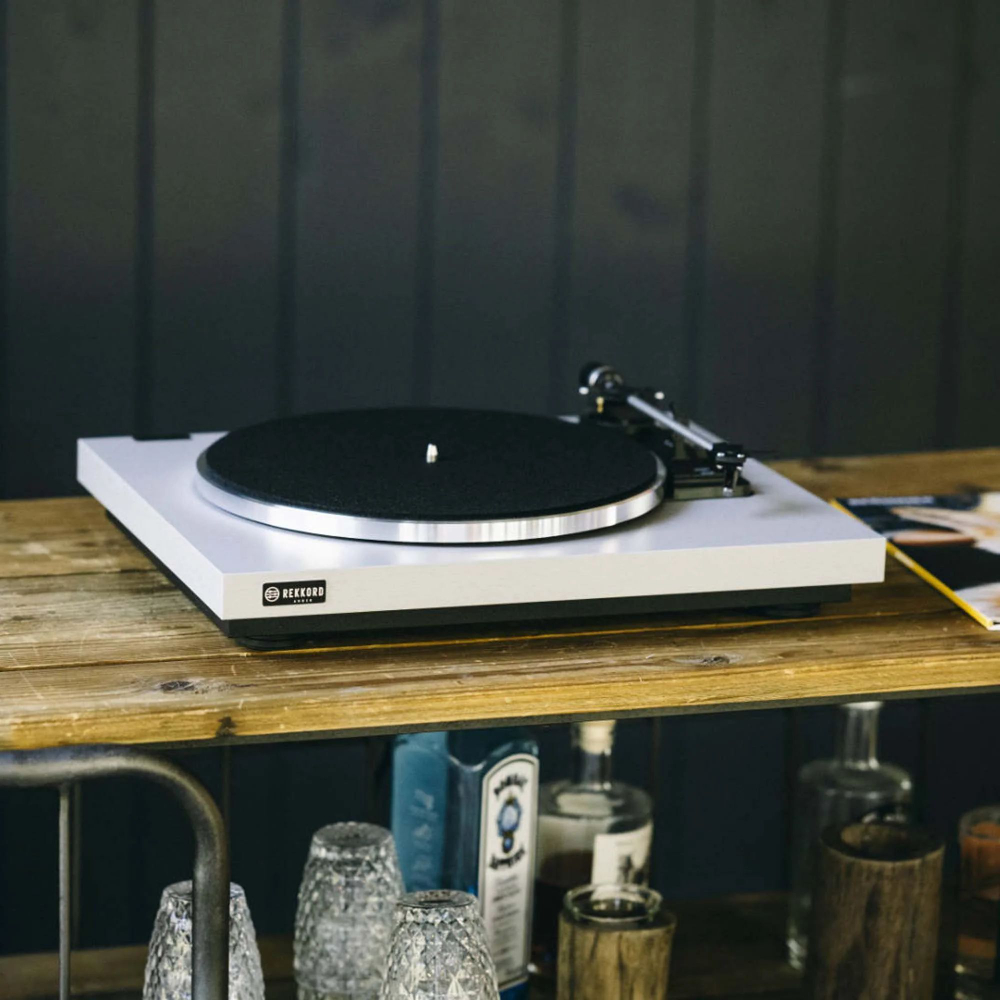 Проигрыватель винила Rekkord Audio F300 Silver