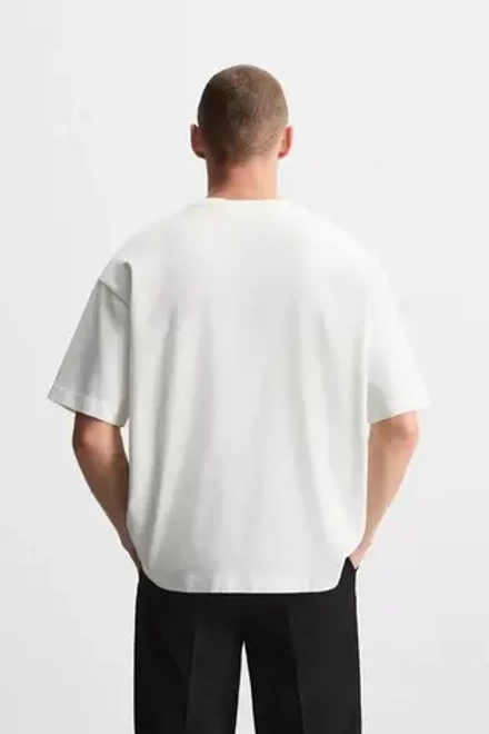 ZARA ФУТБОЛКА С КОНТРАСТНОЙ НАШИВКОЙ, БЕЛЫЙ