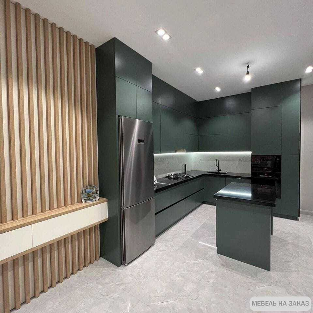 Кухня на заказ Изумрудик