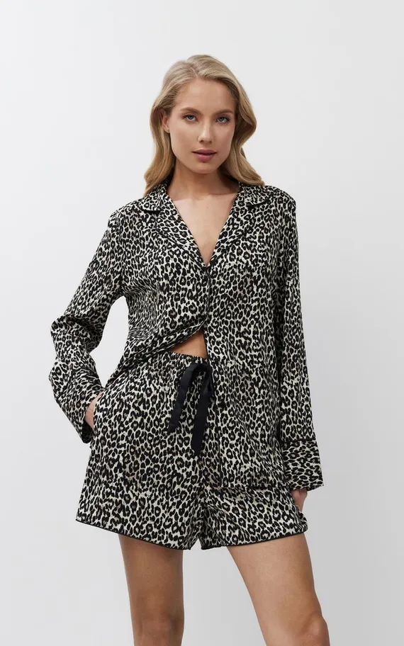 LEONA Пижама женская с шортами