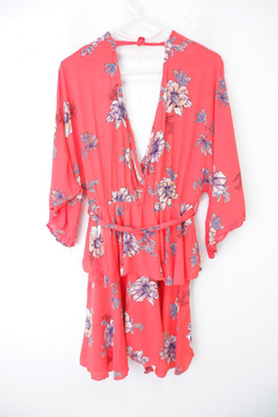 Платье Prettylittlething с принтом 42 размер