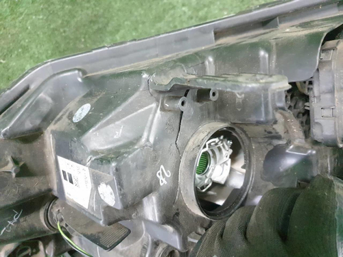 Битая Фара правая Nissan Qashqai J11 (2013-2019) галоген