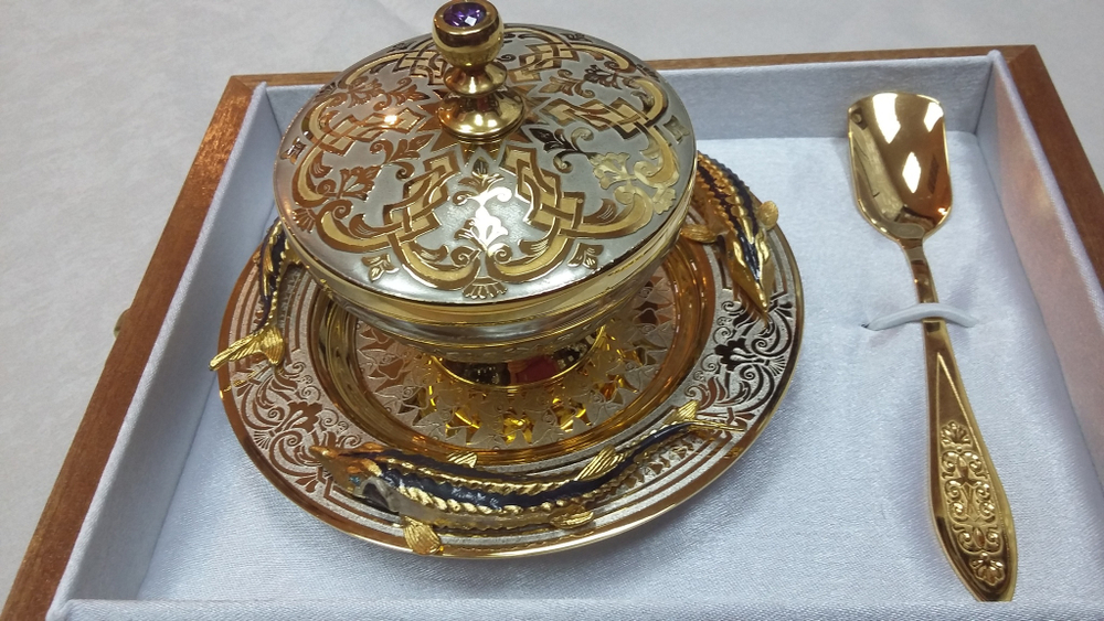 Икорница "Стерлядки" с крышечкой