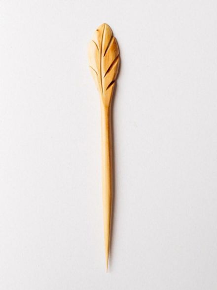 Шпилька из можжевельника "Лист"