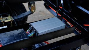 Грузовой электрический трицикл WHITE SIBERIA SIBTRIKE PRO CARGO 2000W (60V/36Ah) - версия 2025 года фото №28