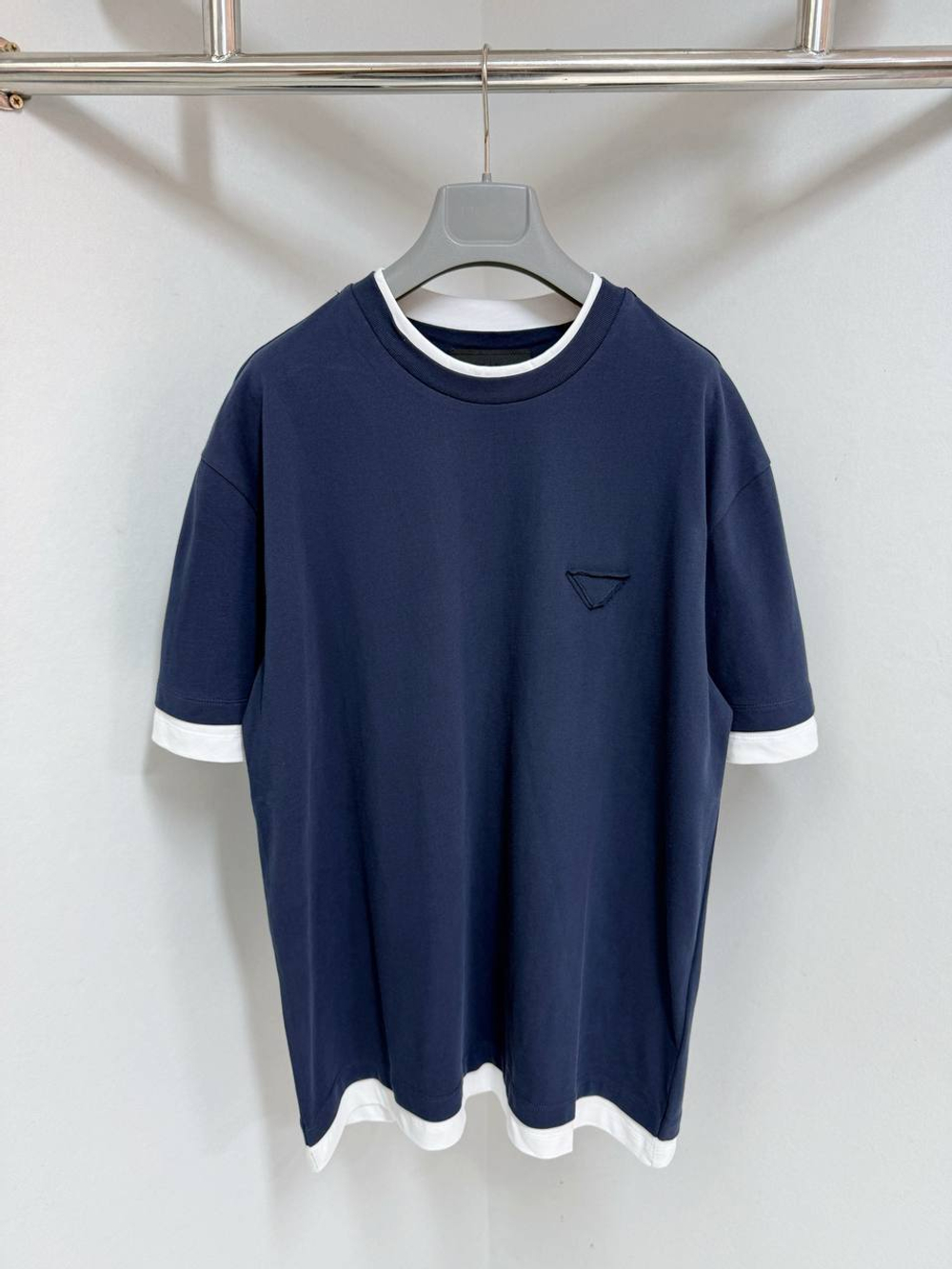 Футболка Prada
