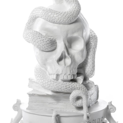 Канделябр Giant Burlesque Skull White 14873 BIA