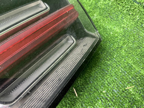 Фонарь крышки багажника Porsche Cayenne 3 (17-23)