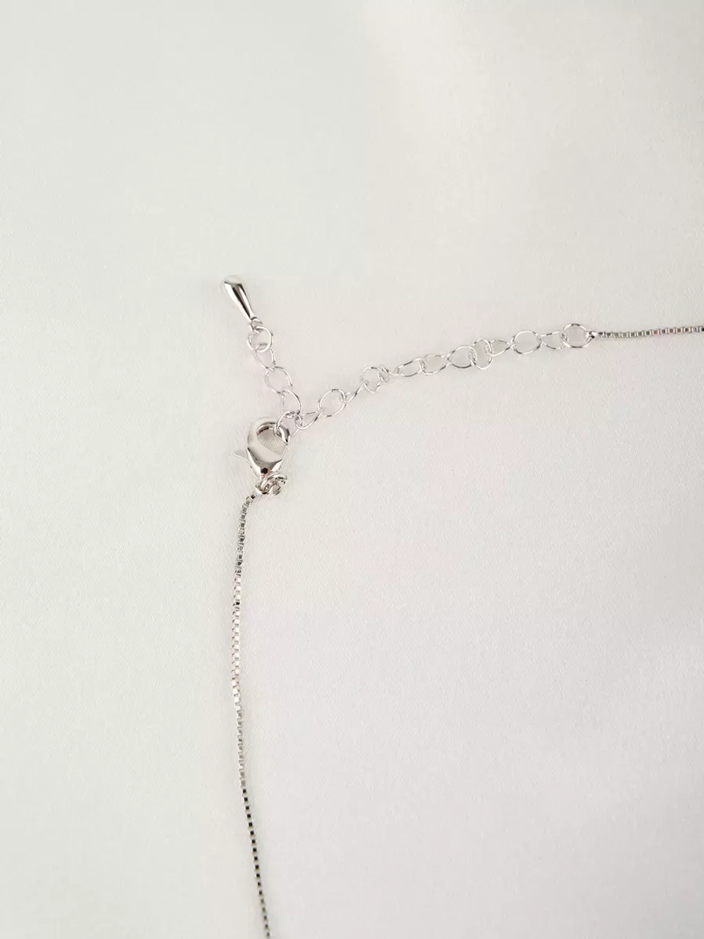 Колье Мираж с дорожкой голубых кубиков Swarovski