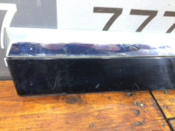 Накладка двери задней левой Volvo XC60 1 13-17 Б/У Оригинал 31333818