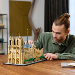 LEGO Architecture - Нотр-Дам в Париже 21061 / артикул   21061  / GTIN 5702017582412