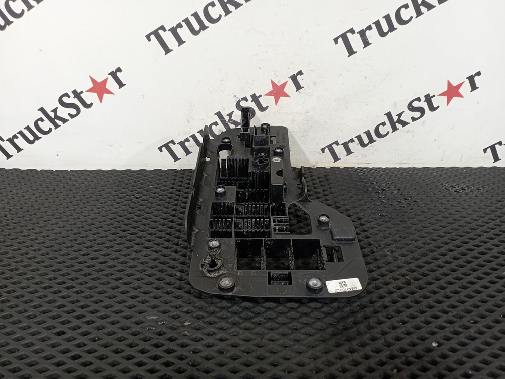 Панель электроразъёмов 2023г