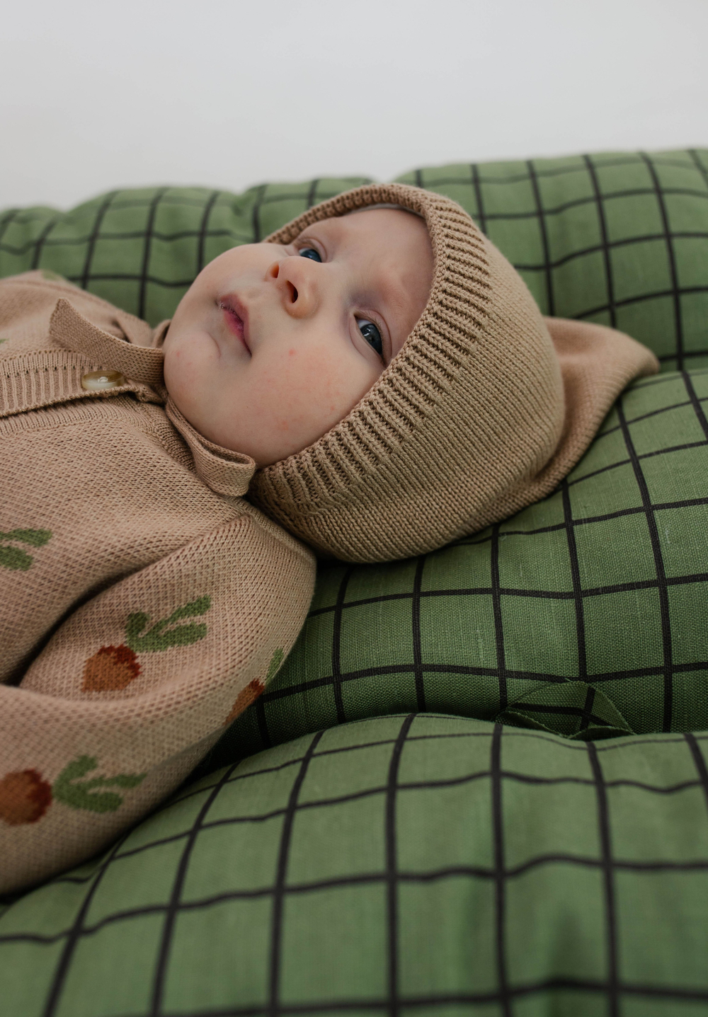 Чепчик вязаный (бронза)