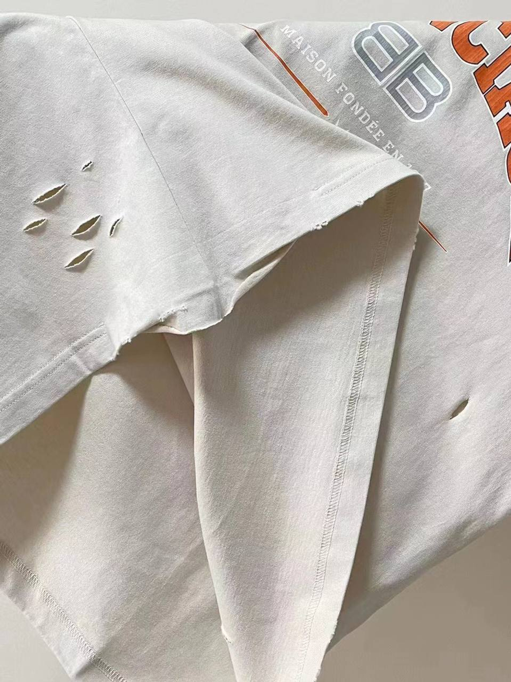 Футболка Balenciaga