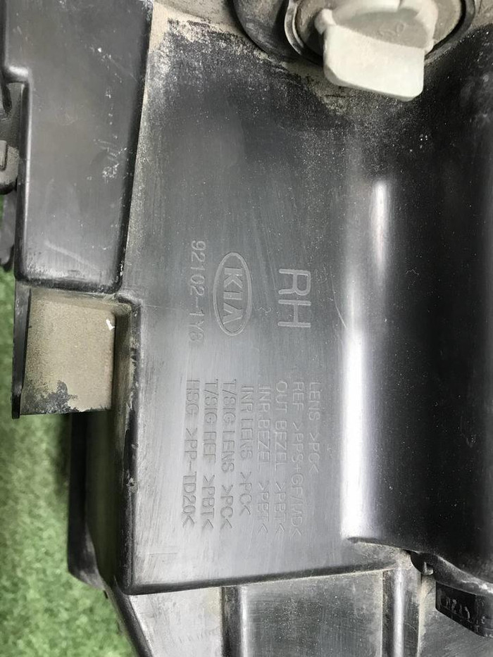 Фара правая Kia Picanto 2 TA (2011-2017) галоген