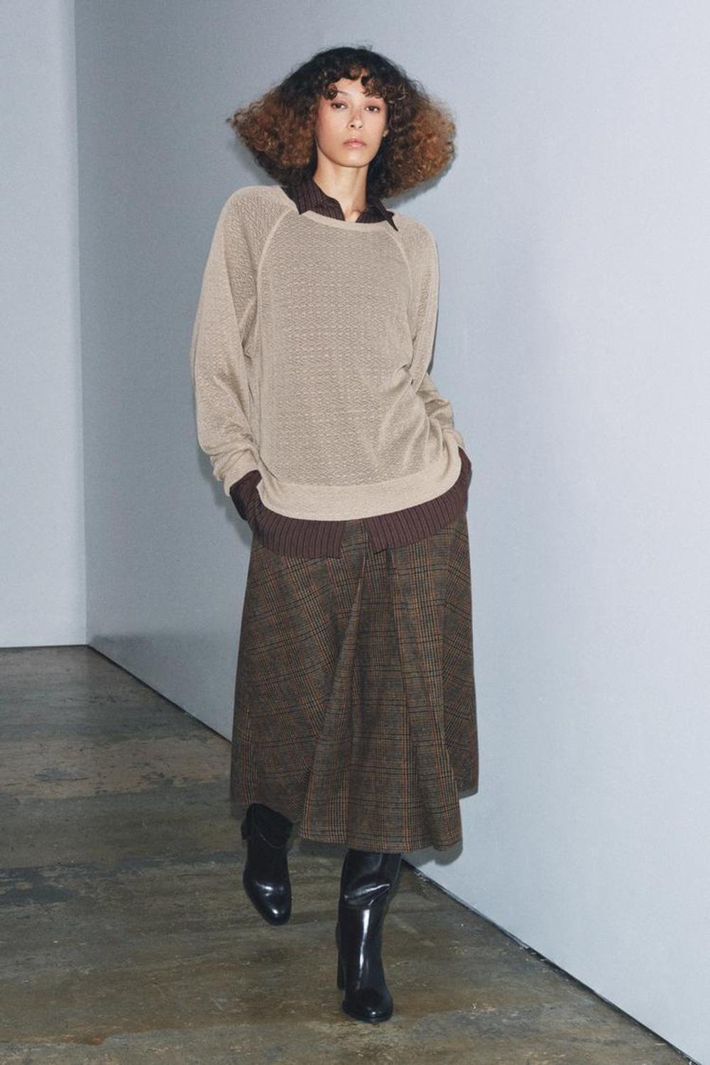 ZARA ДЖЕМПЕР В СТИЛЕ РУСТИК С ДЛИННЫМИ РУКАВАМИ, ПЕСОЧНЫЙ