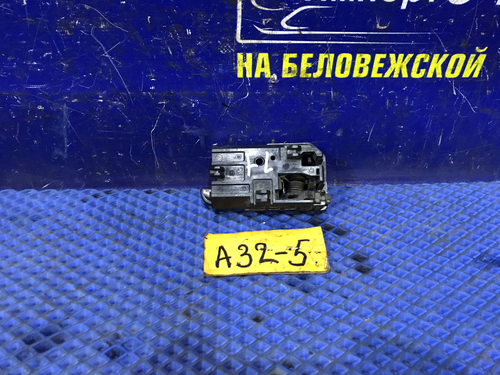 Ручка двери передней левой салонная NISSAN CEFIRO 1997