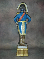 Статуэтка. Фарфор. Солдат. Маршал. Capodimonte. Италия