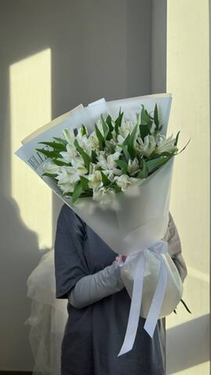 Букет из альстромерий