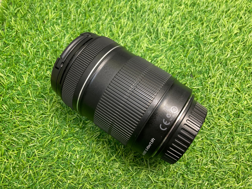 Canon EF-S 18-135mm 3.5-5.6 IS (С дефектом)