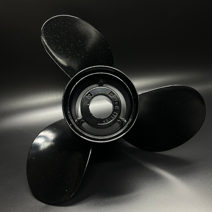 Гребной винт Mercury Black Max (13х19R)