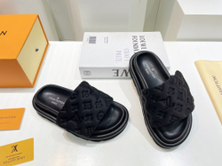 Louis Vuitton Pool Pillow Comfort Mule