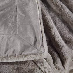 Плед 210х230 Sofi De MarkO Ричард серый