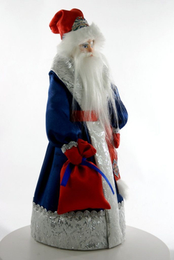 Кукла коллекционная Дед Мороз в боярской шубе из парчи с посохом