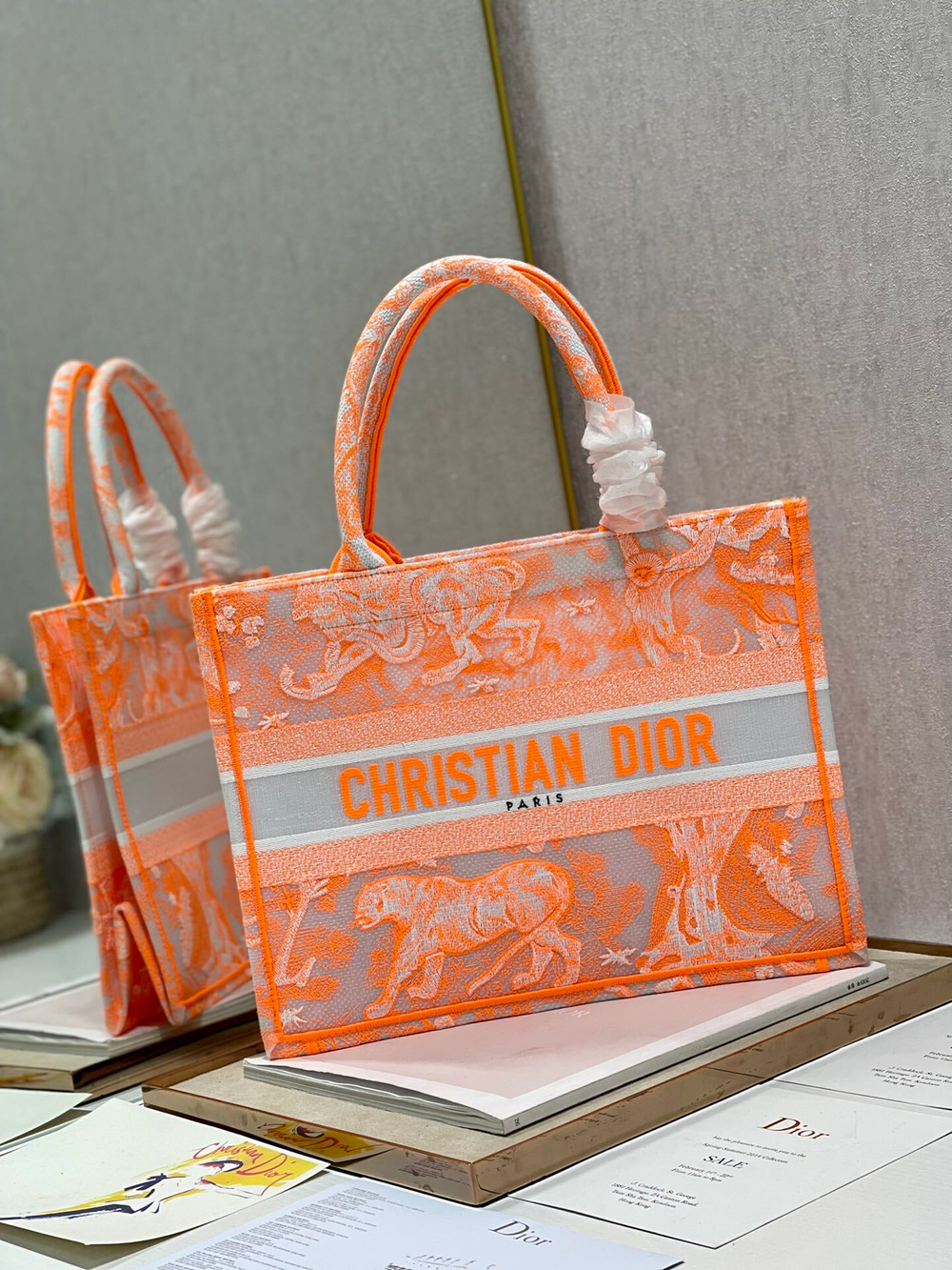 Christian Dior Book Tote 36 cm