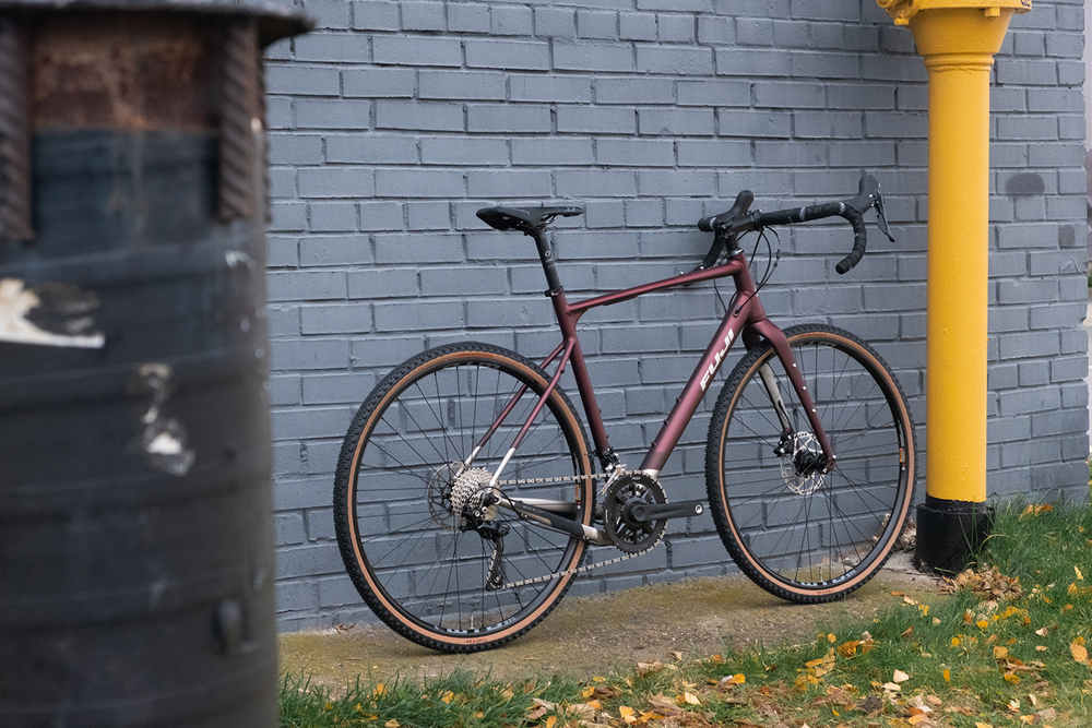 Велосипед Fuji 2024 GRAVEL мод. JARI 1.3 A6-SL р. 54 цвет матовый красное дерево