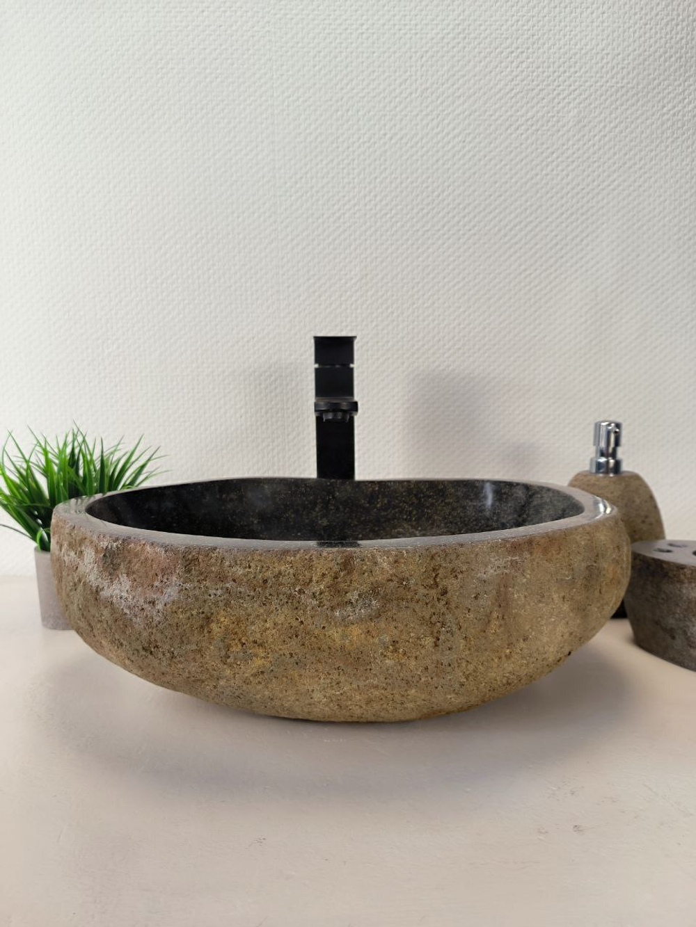 Раковина из речного камня RS-65995 46х33х15 из натурального камня