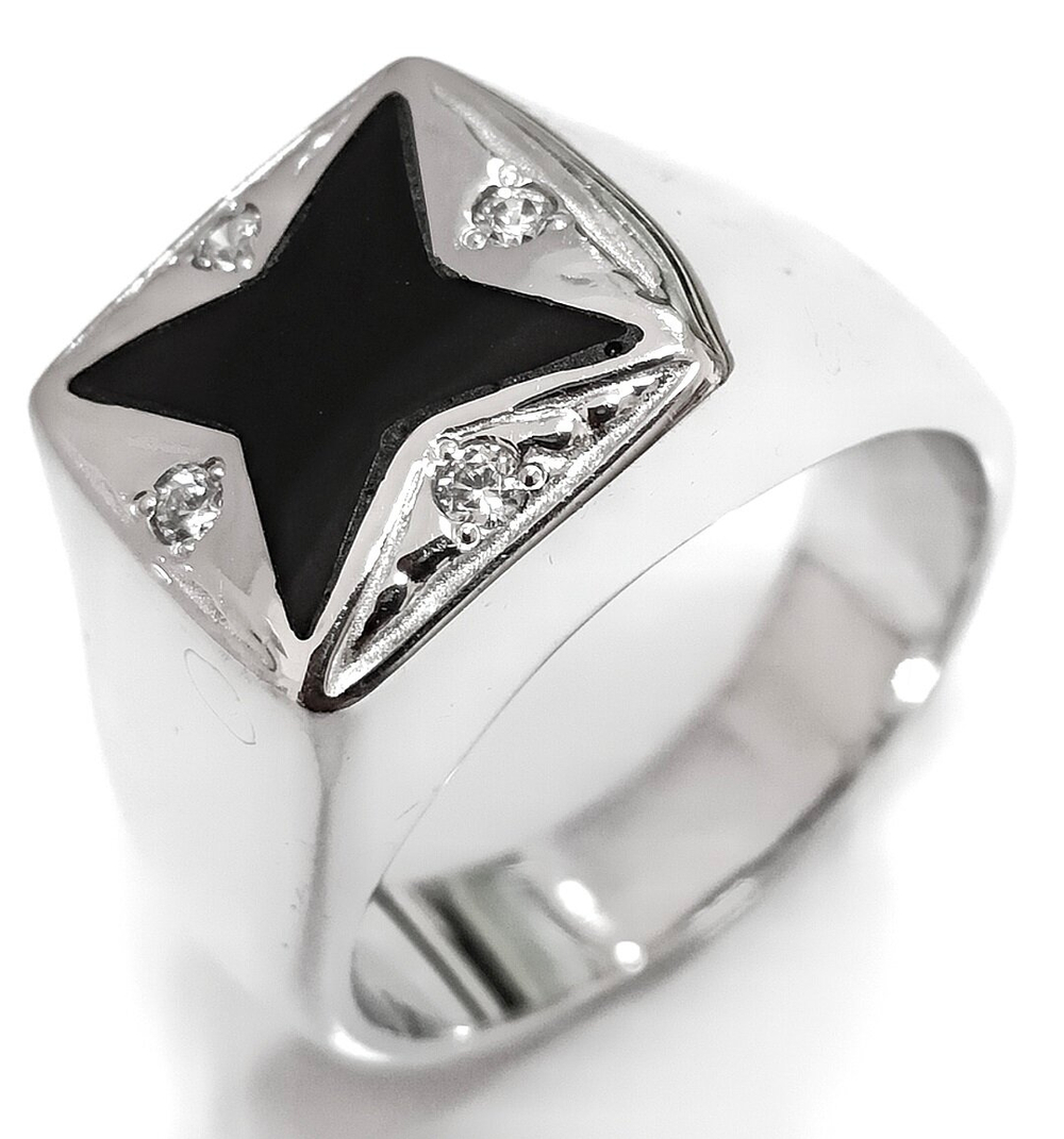 Ювелирное кольцо из серебра 925 пробы